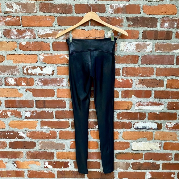 SPANX Faux Leather Leggings Size Small - Picture 3 of 5